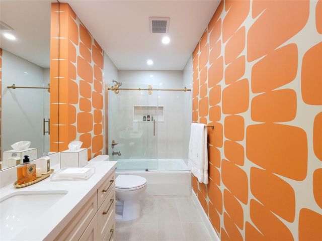 9333 Memorial Drive 320, Houston, TX 77024