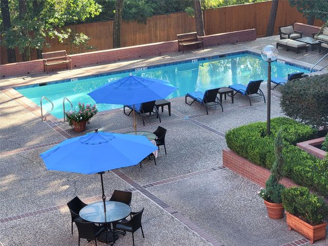 9333 Memorial Drive 320, Houston, TX 77024