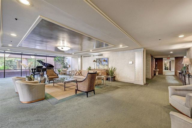 9333 Memorial Drive 320, Houston, TX 77024