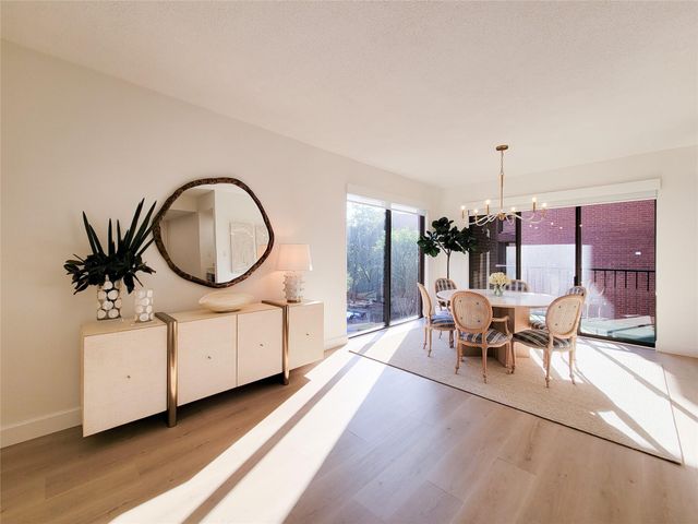 9333 Memorial Drive 320, Houston, TX 77024