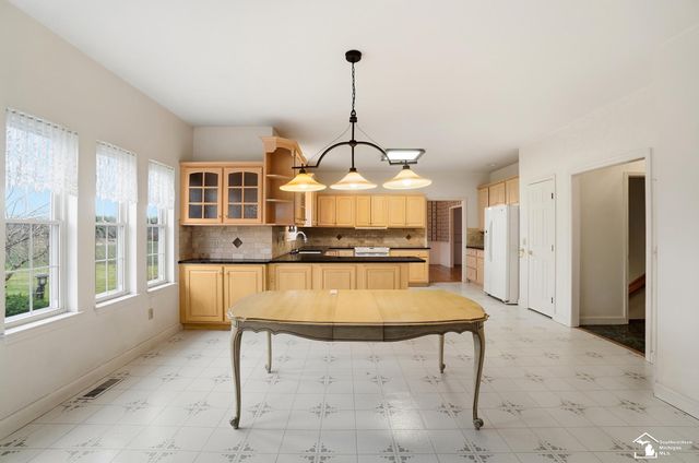 5470 Emerson Drive, Whiteford Twp, MI 49267