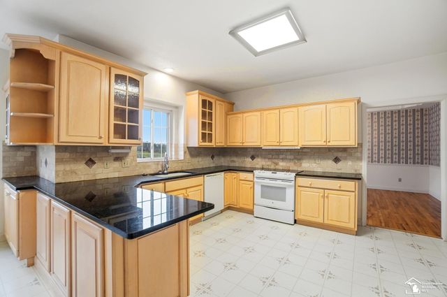 5470 Emerson Drive, Whiteford Twp, MI 49267