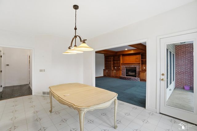 5470 Emerson Drive, Whiteford Twp, MI 49267