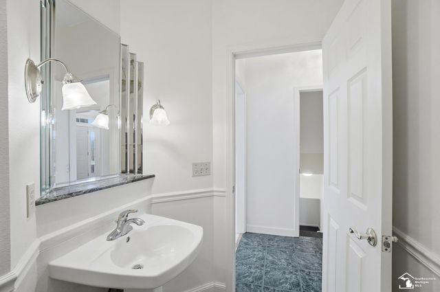 5470 Emerson Drive, Whiteford Twp, MI 49267