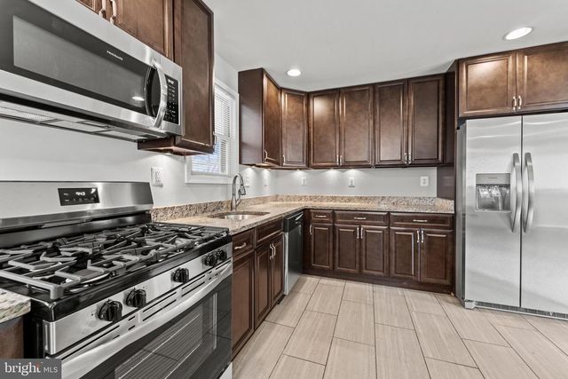 2713 PINECREEK PL, District Heights, MD 20747