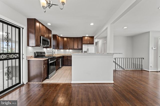 2713 PINECREEK PL, District Heights, MD 20747