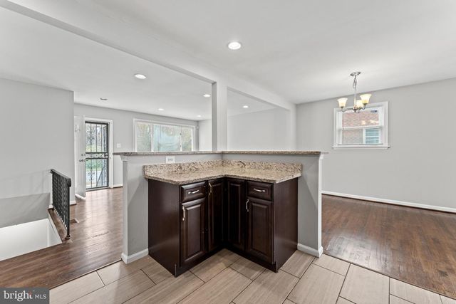 2713 PINECREEK PL, District Heights, MD 20747