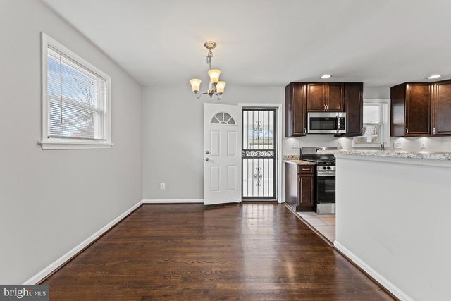 2713 PINECREEK PL, District Heights, MD 20747