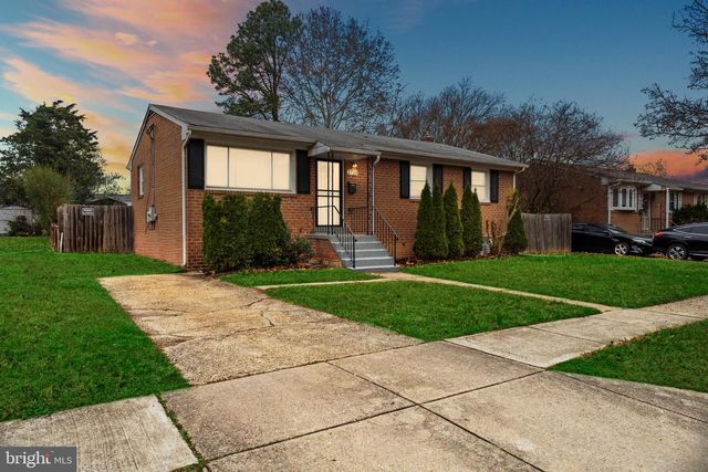 2713 PINECREEK PL, District Heights, MD 20747