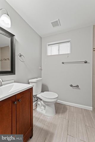 2713 PINECREEK PL, District Heights, MD 20747