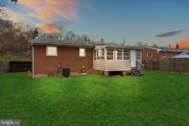 2713 PINECREEK PL, District Heights, MD 20747
