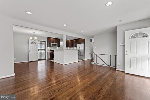 2713 PINECREEK PL, District Heights, MD 20747