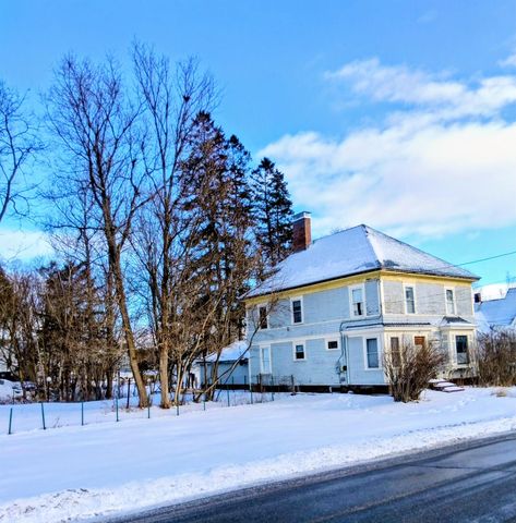 30 Cross Street, Littleton, NH 03561