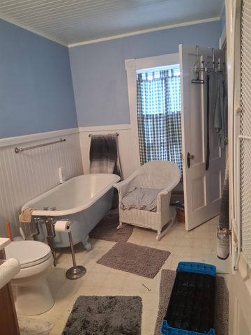 30 Cross Street, Littleton, NH 03561