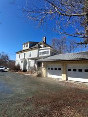 30 Cross Street, Littleton, NH 03561