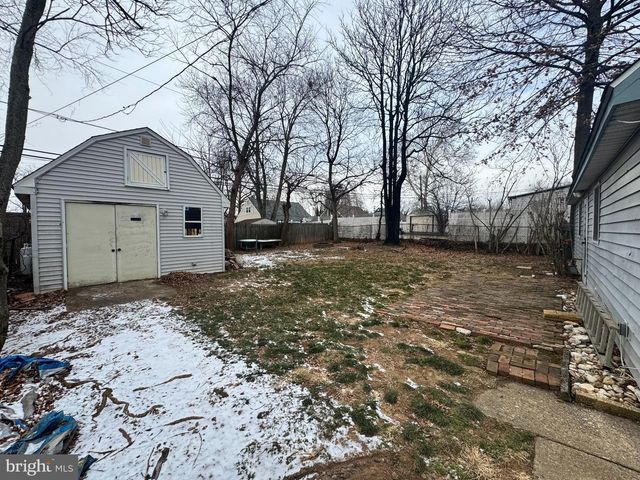 581 ROSEMAR DR, Morrisville, PA 19067