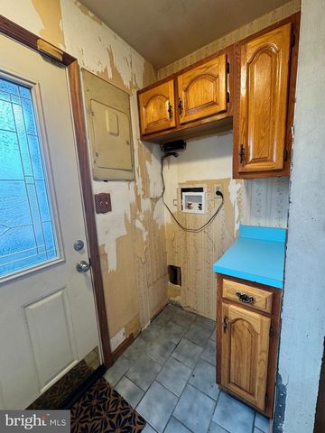 581 ROSEMAR DR, Morrisville, PA 19067