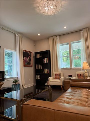256 1st Street SW, Atlanta, GA 30314