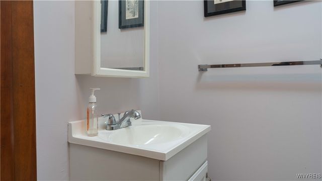 1818 Bedell Road, Grand Island, NY 14072