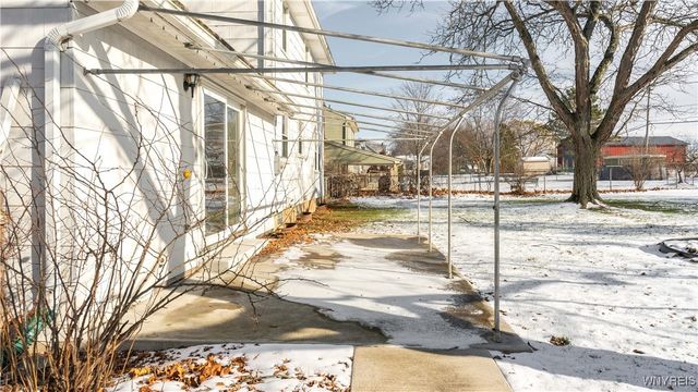 1818 Bedell Road, Grand Island, NY 14072