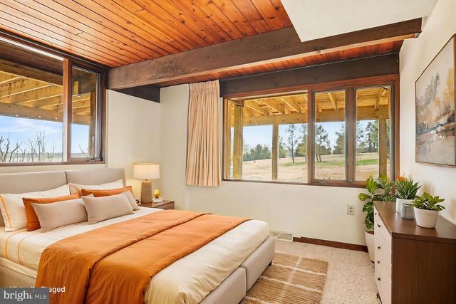 85 GREENHAVEN DR, Elkton, MD 21921