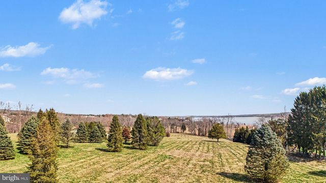 85 GREENHAVEN DR, Elkton, MD 21921