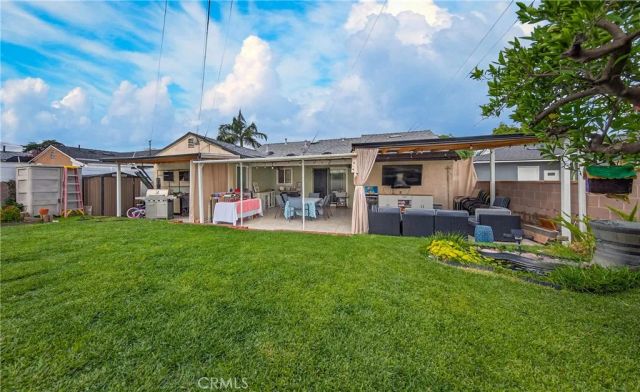 10534 Harvest Avenue, Santa Fe Springs, CA 90670