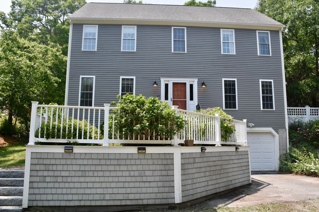 24 Sheppard Road, Sagamore Beach, MA 02562