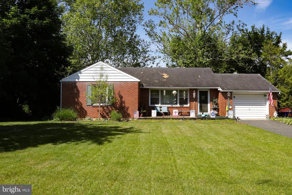 2188 SWAMP PIKE, Gilbertsville, PA 19525