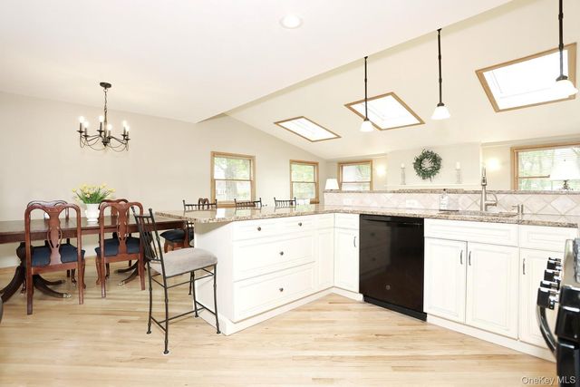 246 Cottage Road, Valley Cottage, NY 10989