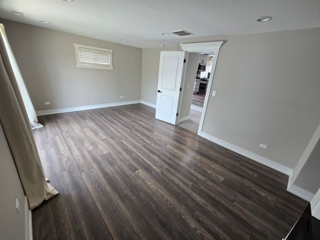 6024 Birmingham Street, Chicago Ridge, IL 60415