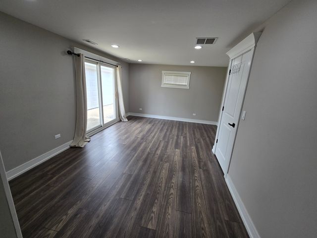 6024 Birmingham Street, Chicago Ridge, IL 60415