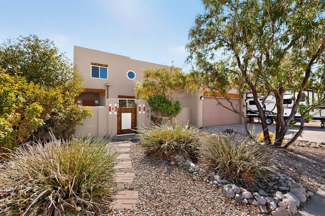 6116 Little Joe Place NW, Albuquerque, NM 87120
