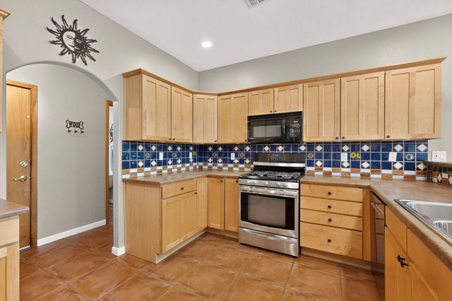 6116 Little Joe Place NW, Albuquerque, NM 87120