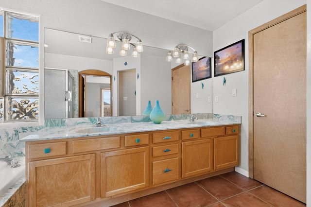6116 Little Joe Place NW, Albuquerque, NM 87120