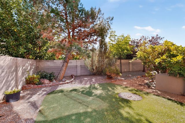 6116 Little Joe Place NW, Albuquerque, NM 87120