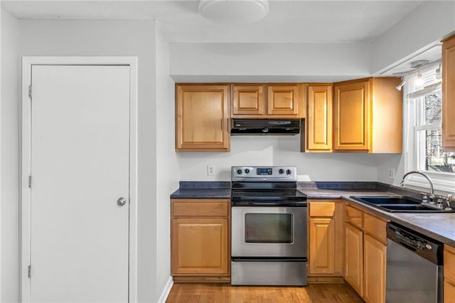 611 NE Corder Street, Lee's Summit, MO 64063