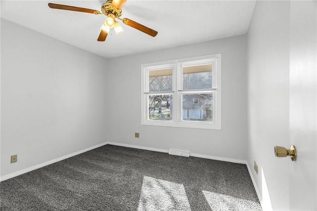 611 NE Corder Street, Lee's Summit, MO 64063