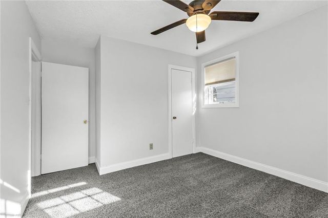 611 NE Corder Street, Lee's Summit, MO 64063