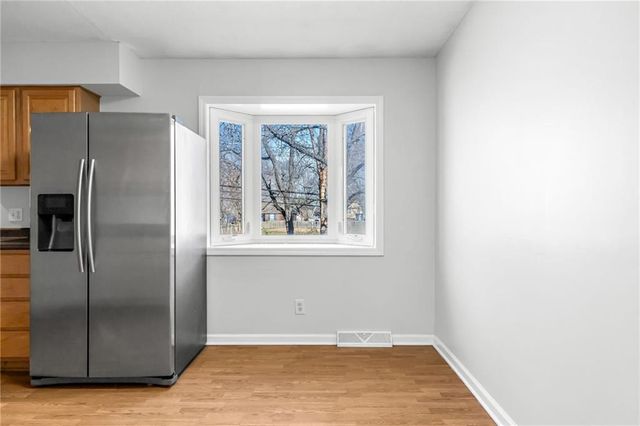 611 NE Corder Street, Lee's Summit, MO 64063