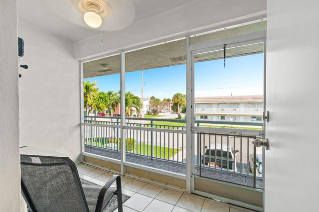 2100 NE 38th Street 243, Lighthouse Point, FL 33064