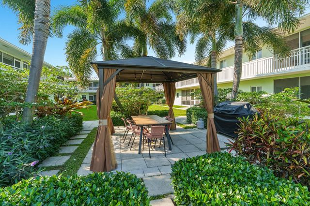 2100 NE 38th Street 243, Lighthouse Point, FL 33064