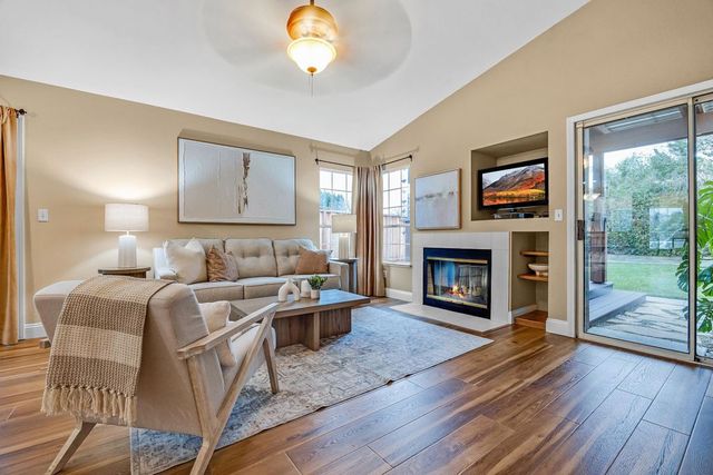 1127 1127 Meadow Drive, Livermore, CA 94551