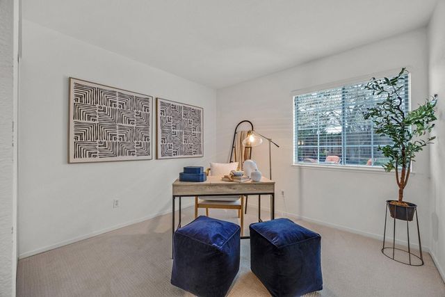 1127 1127 Meadow Drive, Livermore, CA 94551