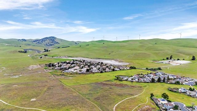 1127 1127 Meadow Drive, Livermore, CA 94551