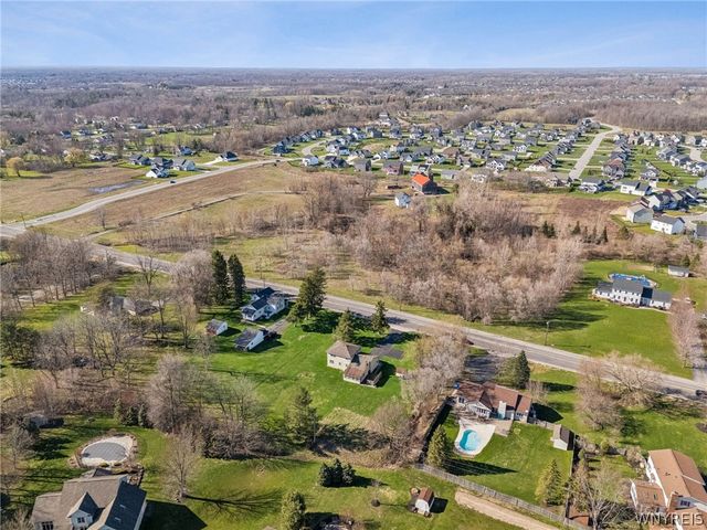 9033 Greiner Road, Clarence, NY 14031