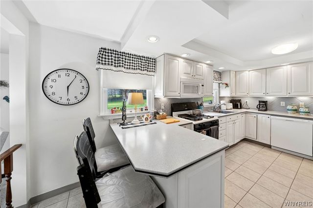 9033 Greiner Road, Clarence, NY 14031