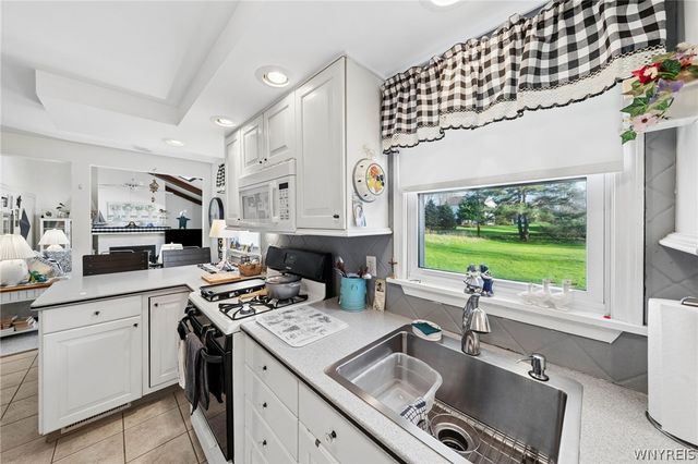 9033 Greiner Road, Clarence, NY 14031