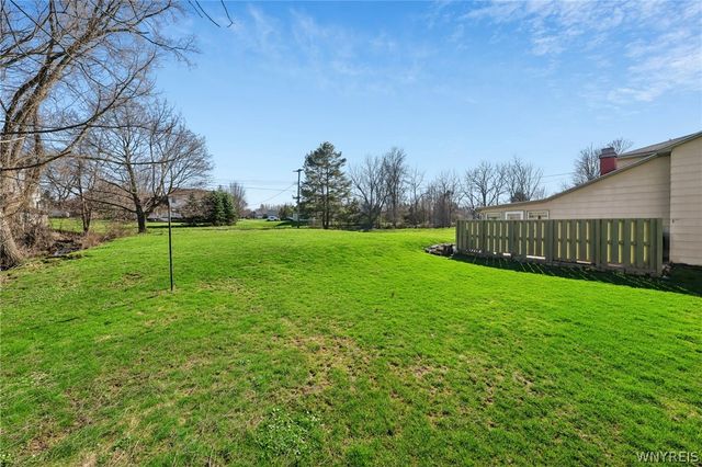 9033 Greiner Road, Clarence, NY 14031