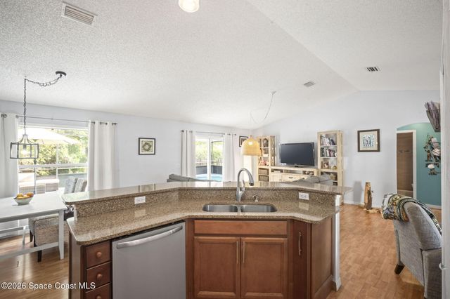 599 Fiji Court NW, Palm Bay, FL 32907